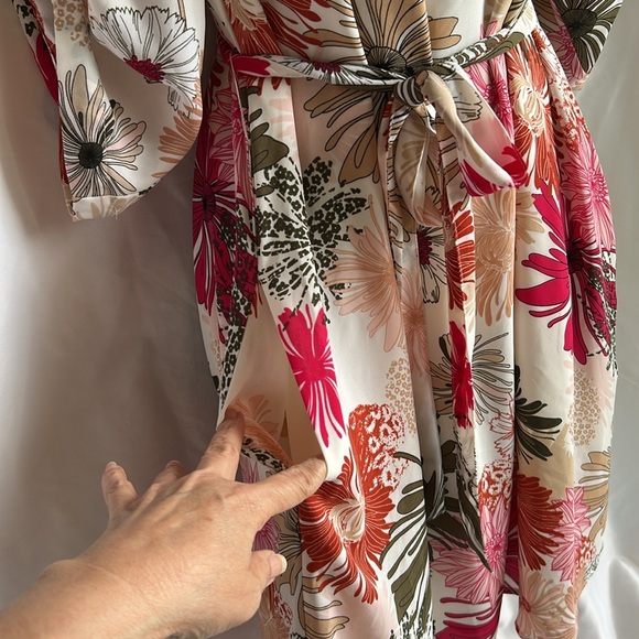 New York & Company Floral 3/4 Sleeves Dress Size Medium - Picture 8 of 13